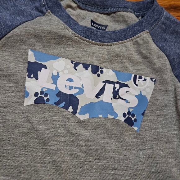 Levi's Cute & Comfy Casual Gray Long Sleeve Tee - Size 6 Months Infant - Picture 3 of 8